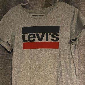 Levi T-shirt